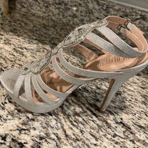 Elegant ladies sparkly silver 4-inch heels